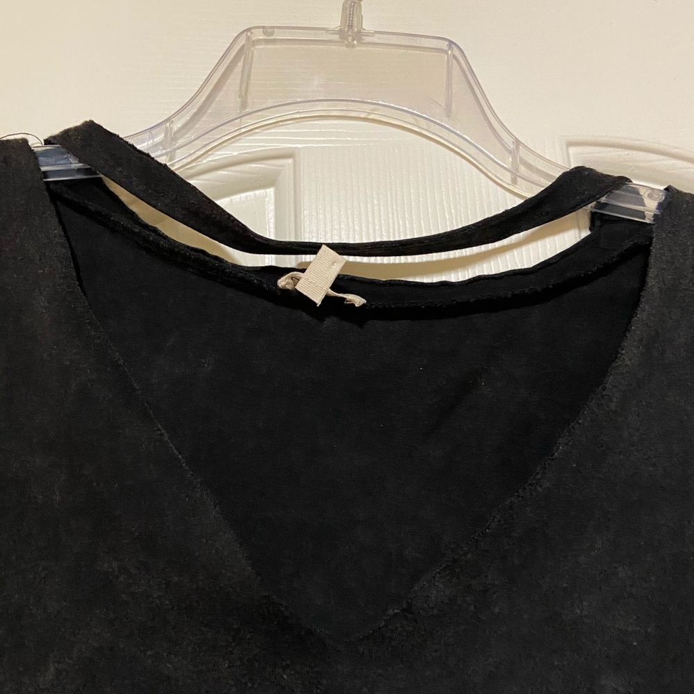Cutout neck top
